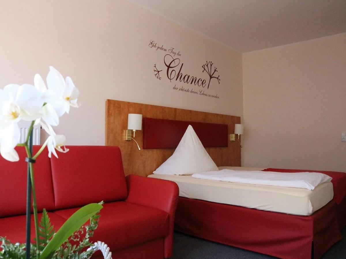 Hotel Haefner Bad Schönborn Eksteriør billede