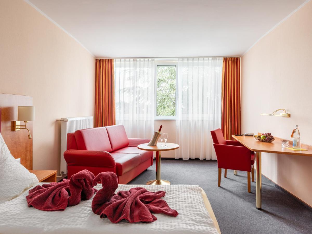 Hotel Hafner Bad Schönborn Eksteriør billede