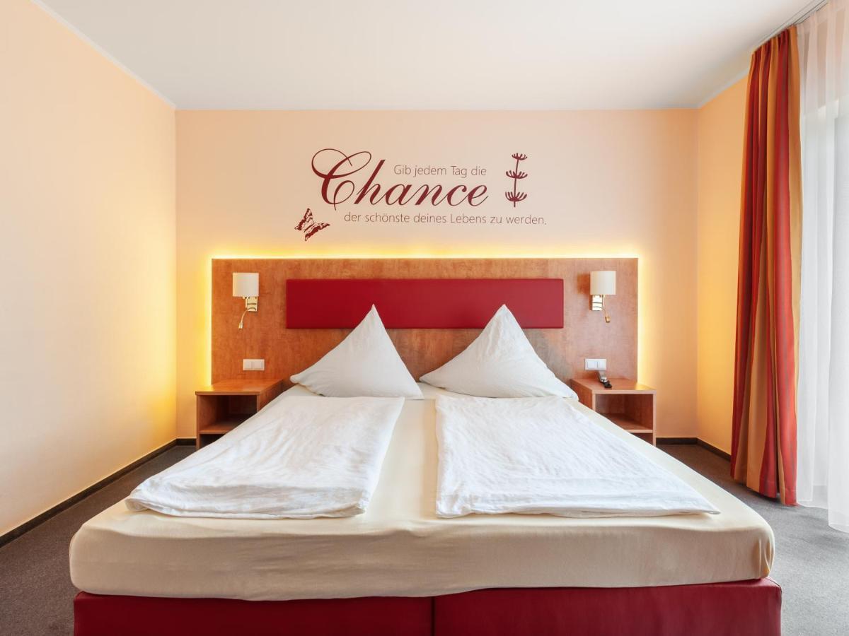 Hotel Haefner Bad Schönborn Eksteriør billede