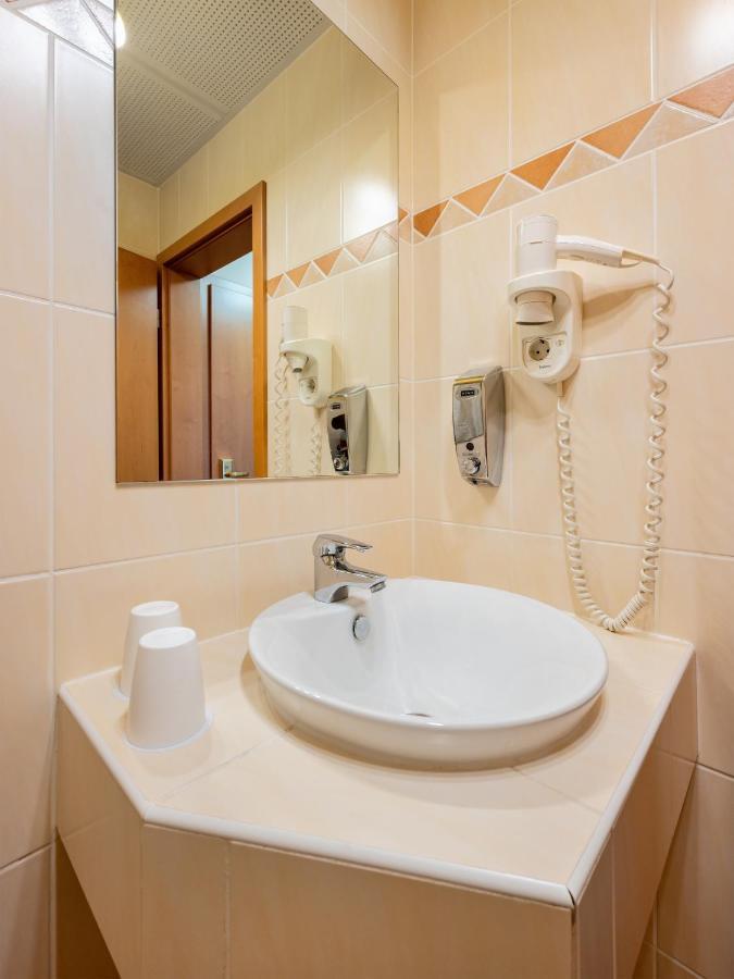 Hotel Haefner Bad Schönborn Eksteriør billede